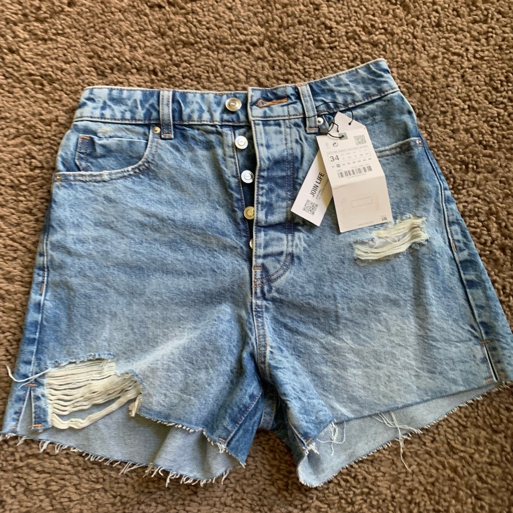Zara Mom Mid High Rise Shorts
